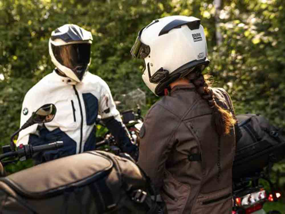 BMW Motorrad präsentiert Connected Ride Com U1