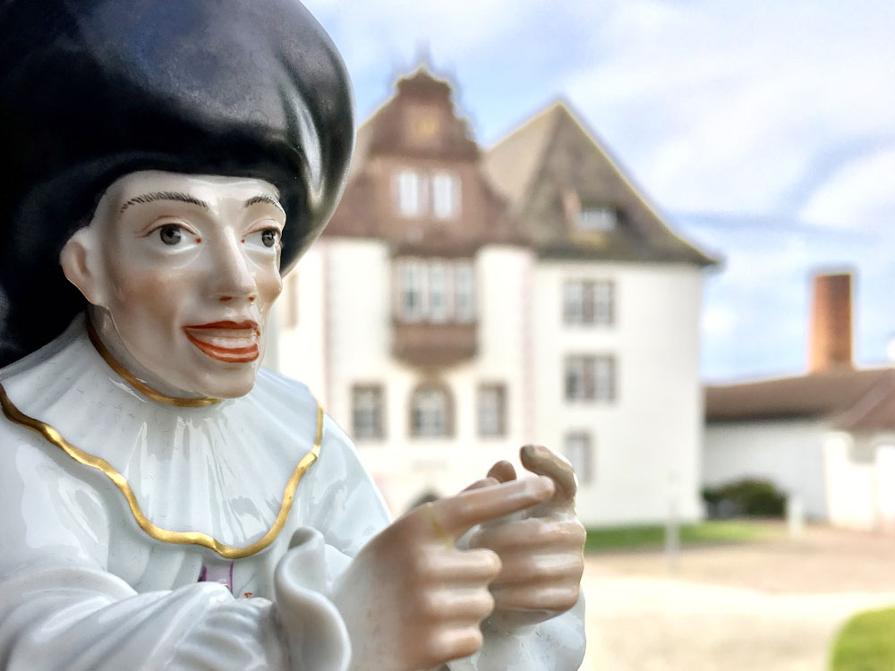 Porzellan und Glasflohmarkt am 24. Juli 2022 auf Schloss Fürstenberg, Anmeldungen sind noch möglich