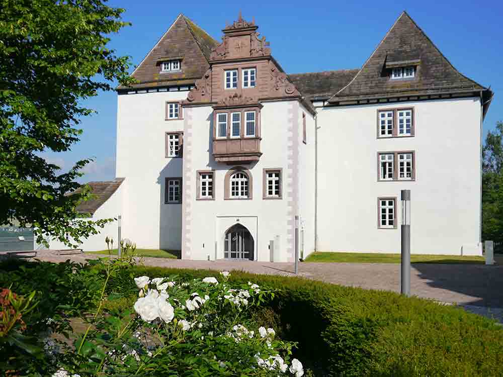 Familienprogramm und Kinder Workshops in den Sommerferien 2022 im Museum Schloss Fürstenberg