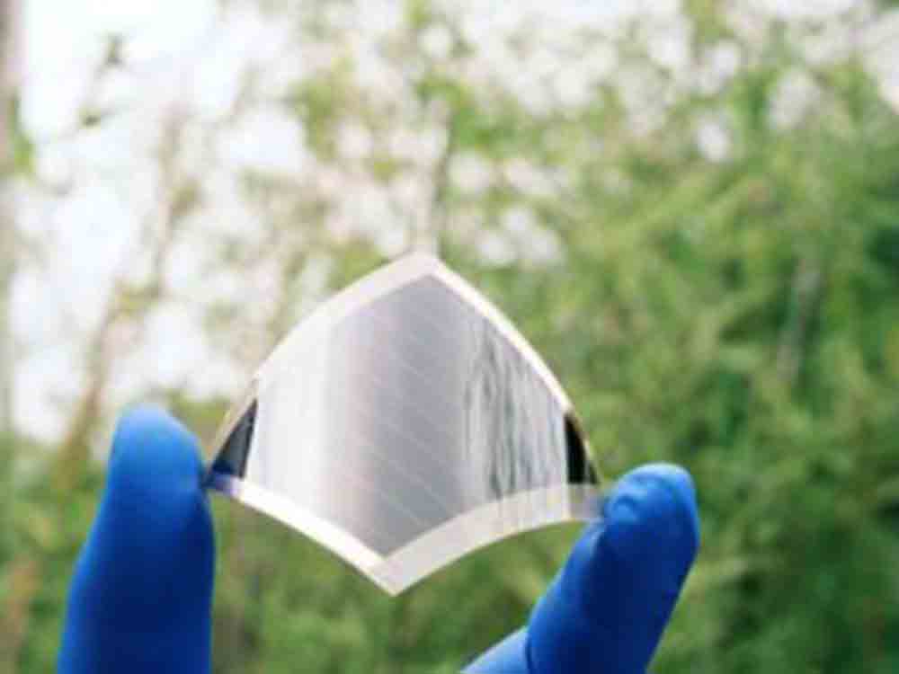 Perowskit Solarzellen mit Top Wirkung, chinesische Forscher erreichen mit flexiblem Material enorme Biegefestigkeit