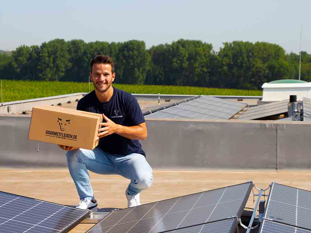 Gourmetfleisch.de setzt auf nachhaltigen Strom aus Eigenproduktion: Dank neuer Photovoltaikanlage.
