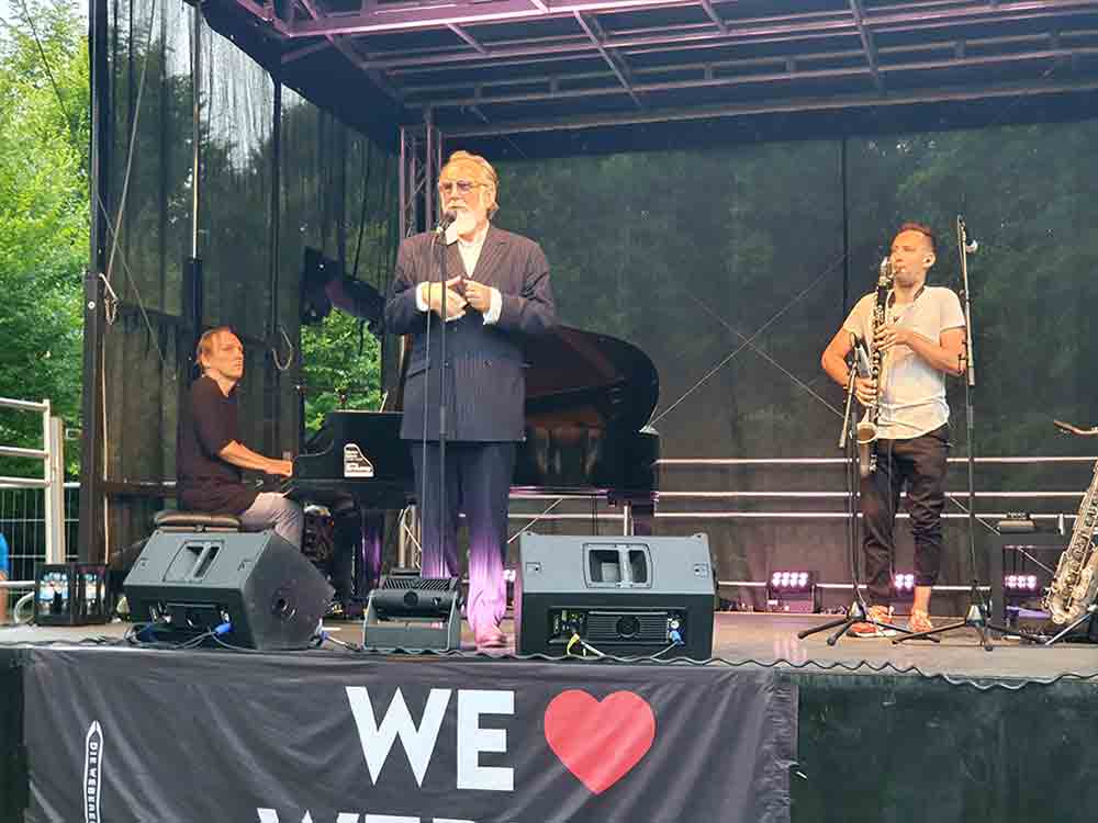 Live Gütersloh, Musik auf der Sommerbühne, Supergeil, Weberei begrüßt Friedrich Liechtenstein Trio