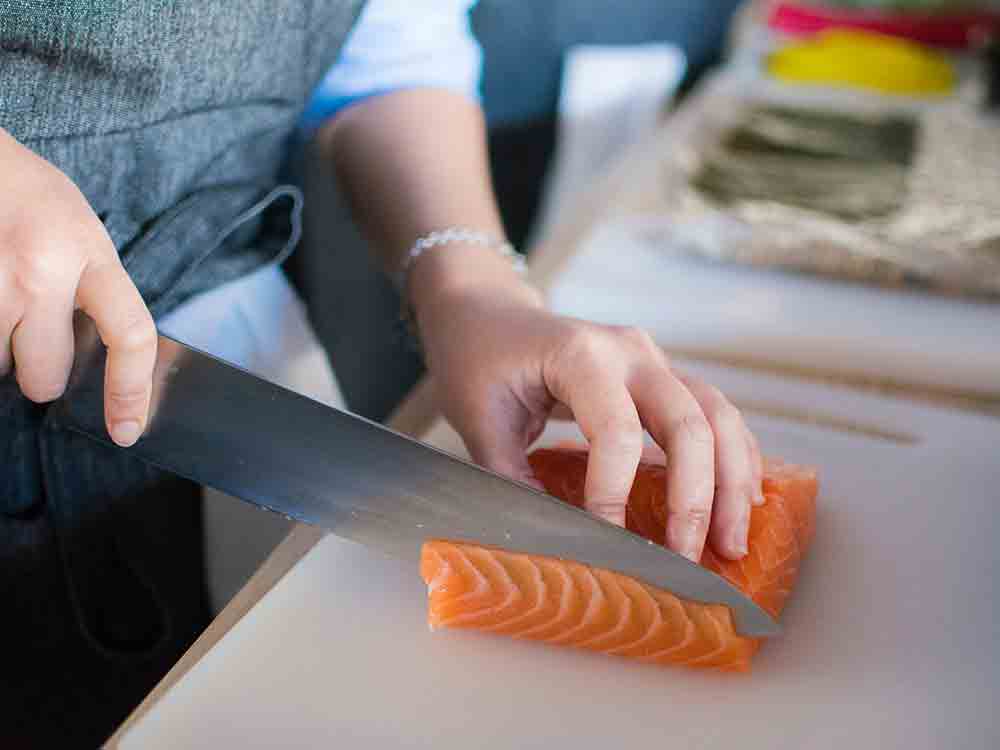 Wegen hoher Preise, Gastronomen in Sachsen Anhalt streichen Fisch und Fleisch von der Speisekarte