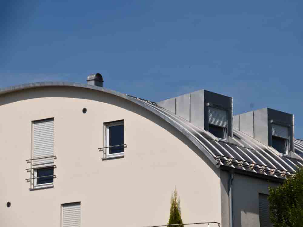 Mehr Mut zur Einzelanfertigung, Dachdeckerhandwerk Schleswig, Holstein, Vielfalt der Dach Möglichkeiten nutzen