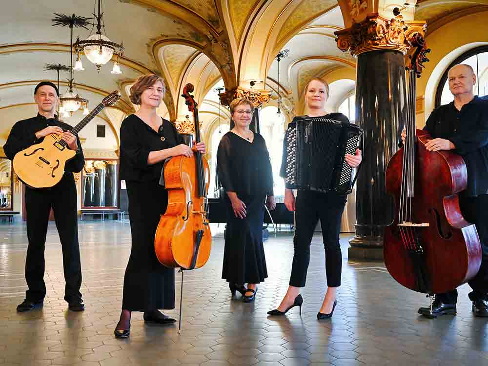 Meschede, Piazzollas 4 Jahreszeiten mit dem Tango Ensemble Contrabajando im Celloherbst, 30. Oktober 2022