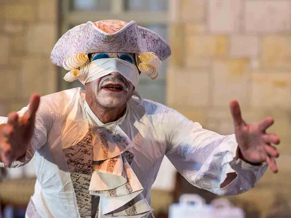 Poetische Theaterperformance im Museum Schloss Fürstenberg zum 275 jährigen Jubiläum der Porzellanmanufaktur