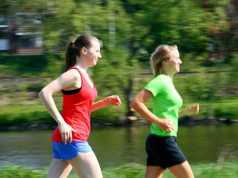 AOK Laufschule startet wieder in Magdeburg, Laufen in der Gruppe macht mehr Spaß