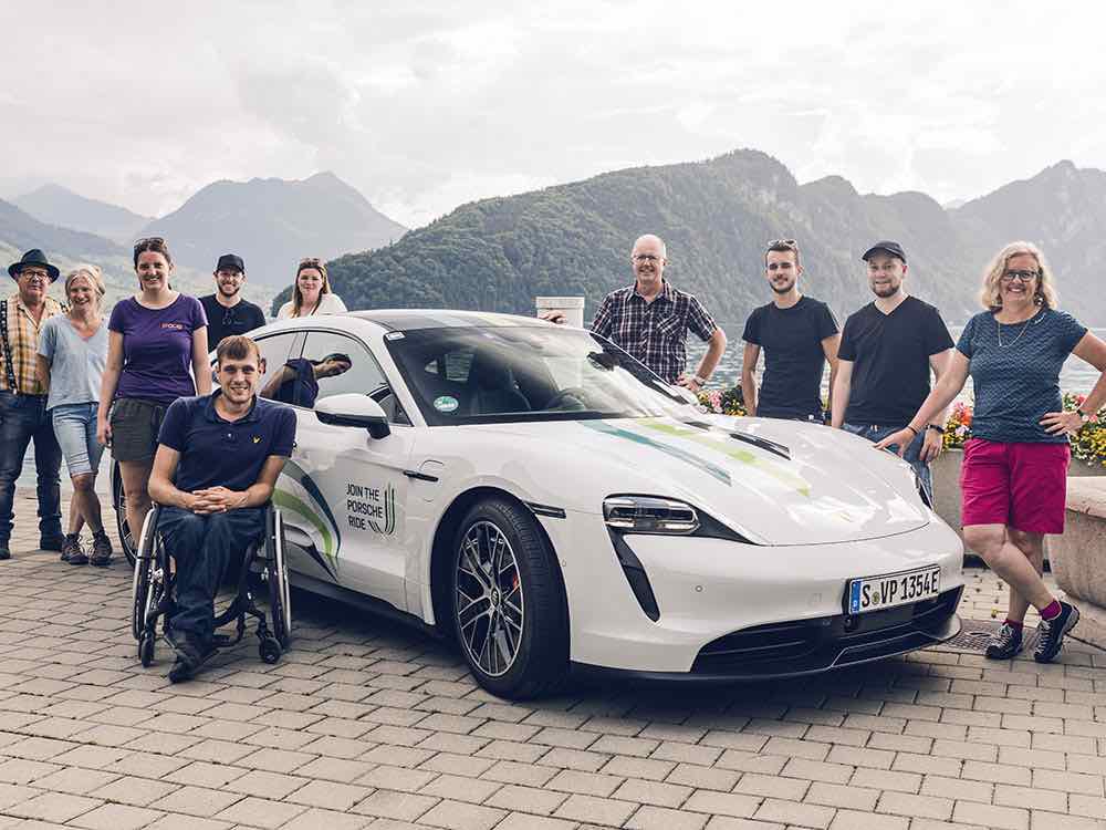Porsche Taycan Tour um die Welt unterstützt Schweizer Inklusionsprojekt