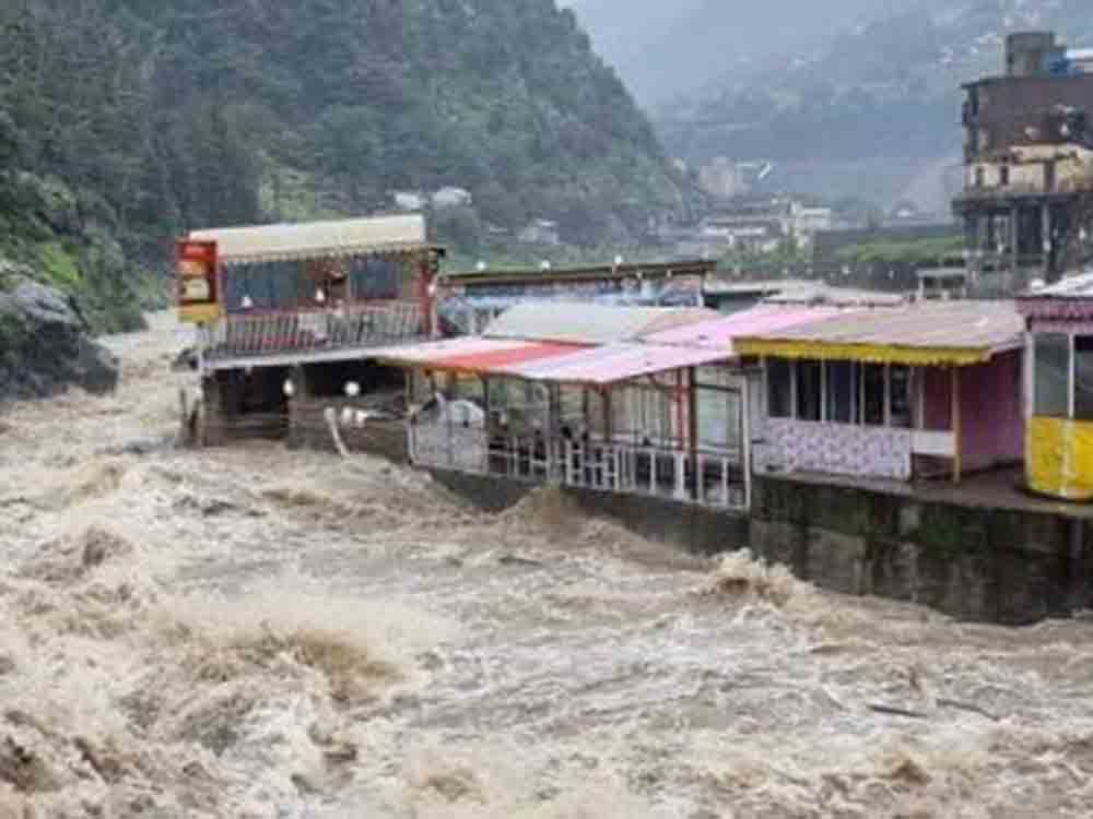 Schwere Überschwemmungen in Südasien, DRK leistet Soforthilfe in Pakistan