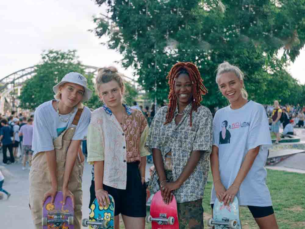 Drehstart für Skatergirlz, Lisa und Lena in ihrem ersten Kinofilm