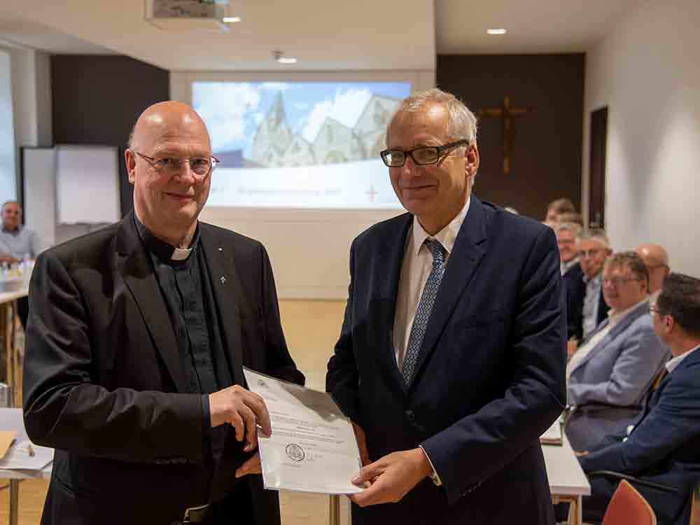 Erzbistum Paderborn, Kirche leistet gesellschaftlichen Beitrag