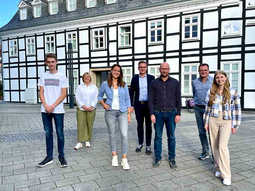 Rietberg bildet eigenen Nachwuchs aus, Bürgermeister Andreas Sunder begrüßt neue Auszubildende