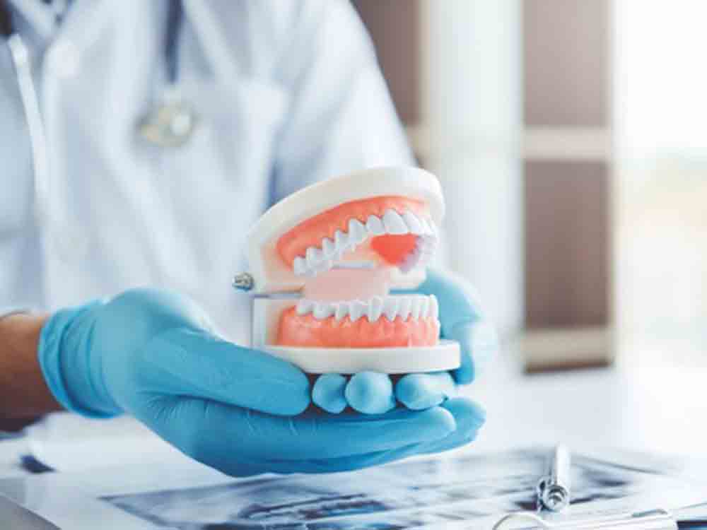 Damit die Zahnbehandlung nicht finanziell schmerzt, Tag der Zahngesundheit, 25. September 2022