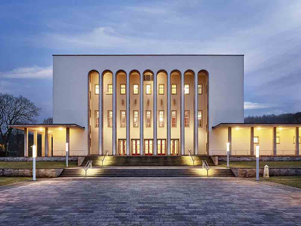 Bielefeld, aufgrund großer Nachfrage, neue Termine für die öffentlichen Konzerthaus Führungen
