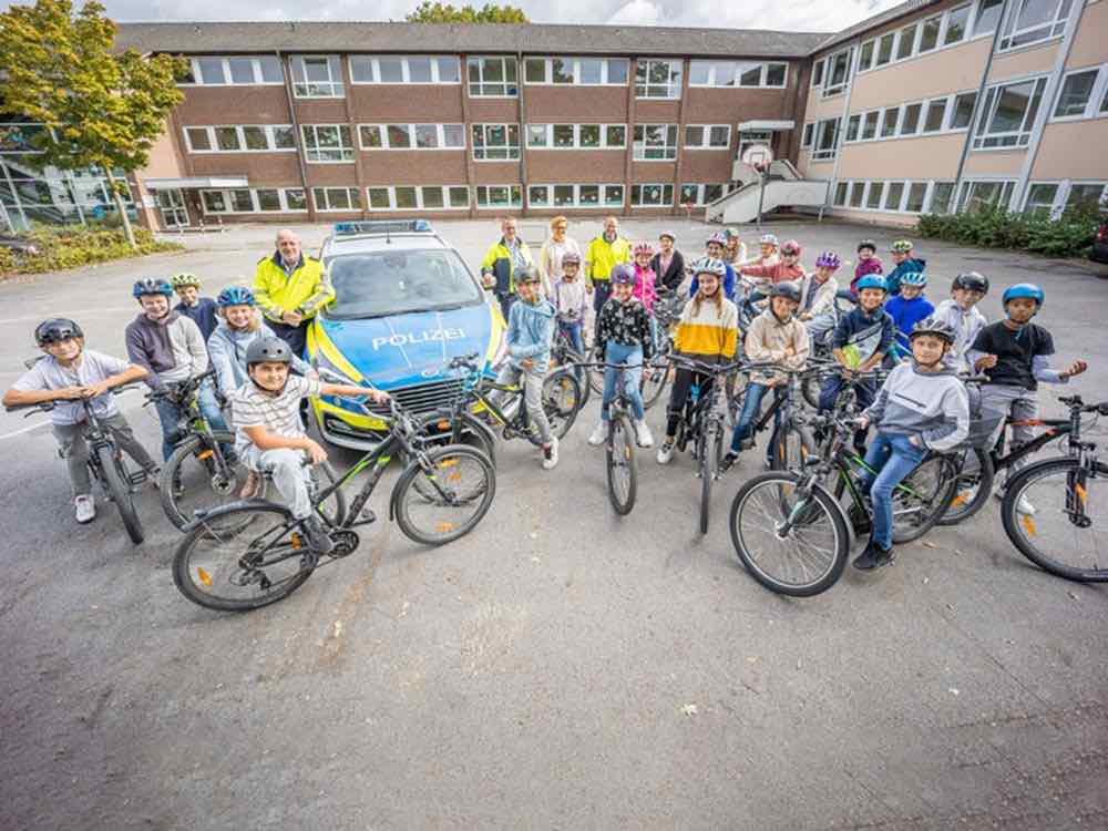 Polizei Gütersloh, Fahrradtag der 6. Klassen am Ratsgymnasium in Rheda Wiedenbrück