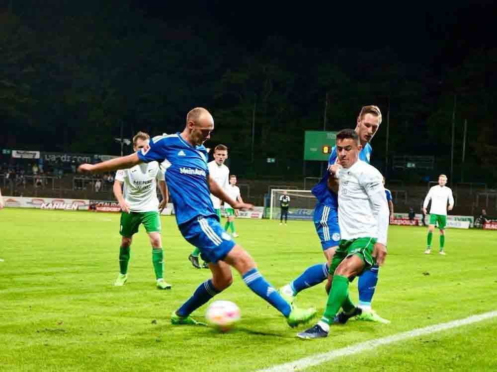 Fußball Gütersloh, Freundschaftsspiel der 1. Mannschaft, FCG verdient sich Respekt gegen FC Schalke 04