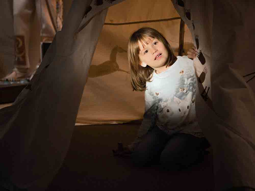 Detmold, nächtlicher Rundgang im Museum, Taschenlampenführung für Kinder, Lippisches Landesmuseum Detmold, 1. Oktober 2022