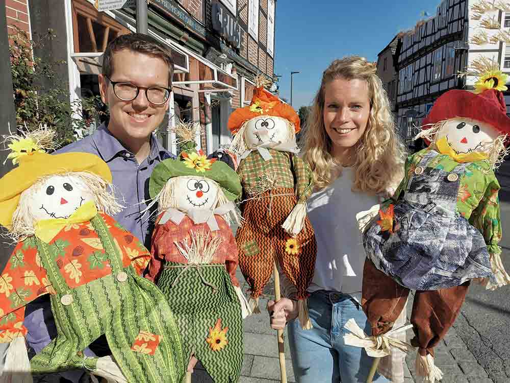 Rietberg, Herbst zieht in die Rathausstraße ein, Innenstadt wird geschmückt, Kinder sollen Drachen basteln, Rietberger Herbstzauber 2022
