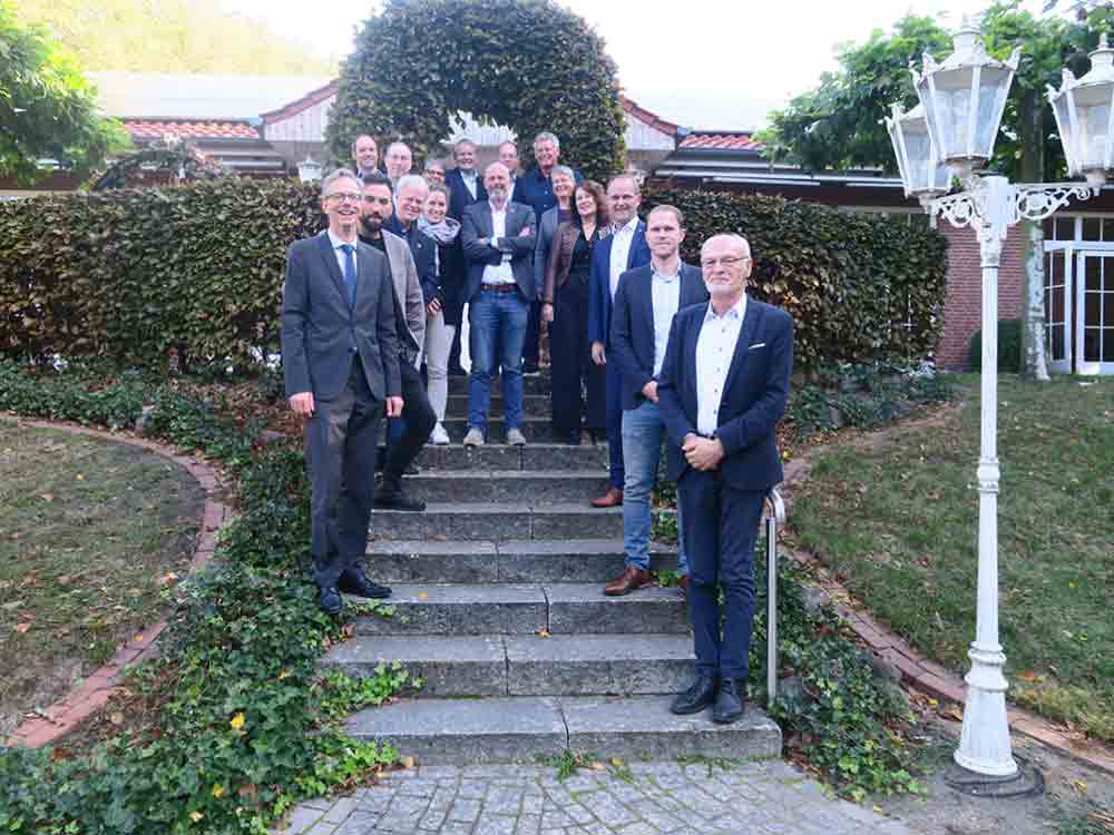 Münster, Regierungsvizepräsident Dr. Ansgar Scheipers bleibt Vorsitzender des Lenkungsausschusses der Euregio