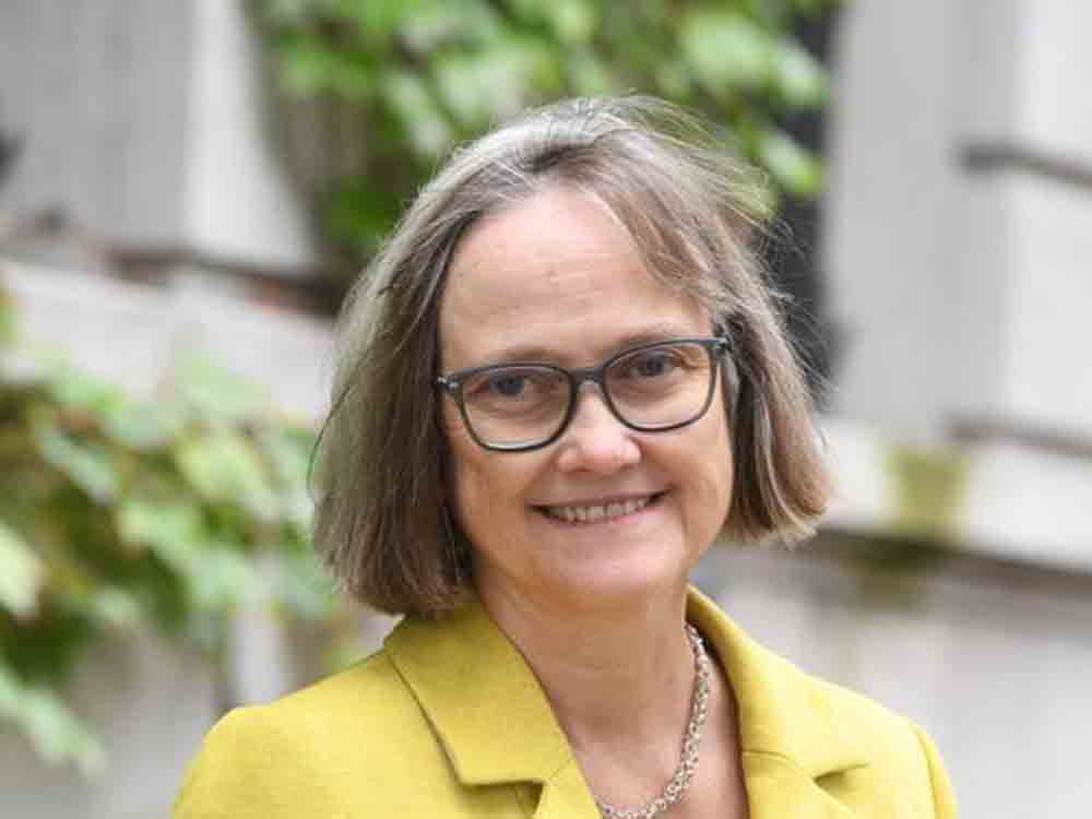 Universität Bielefeld, Bielefelder Wissenschaftspreis 2022 geht an die Historikerin Susan G. Pedersen