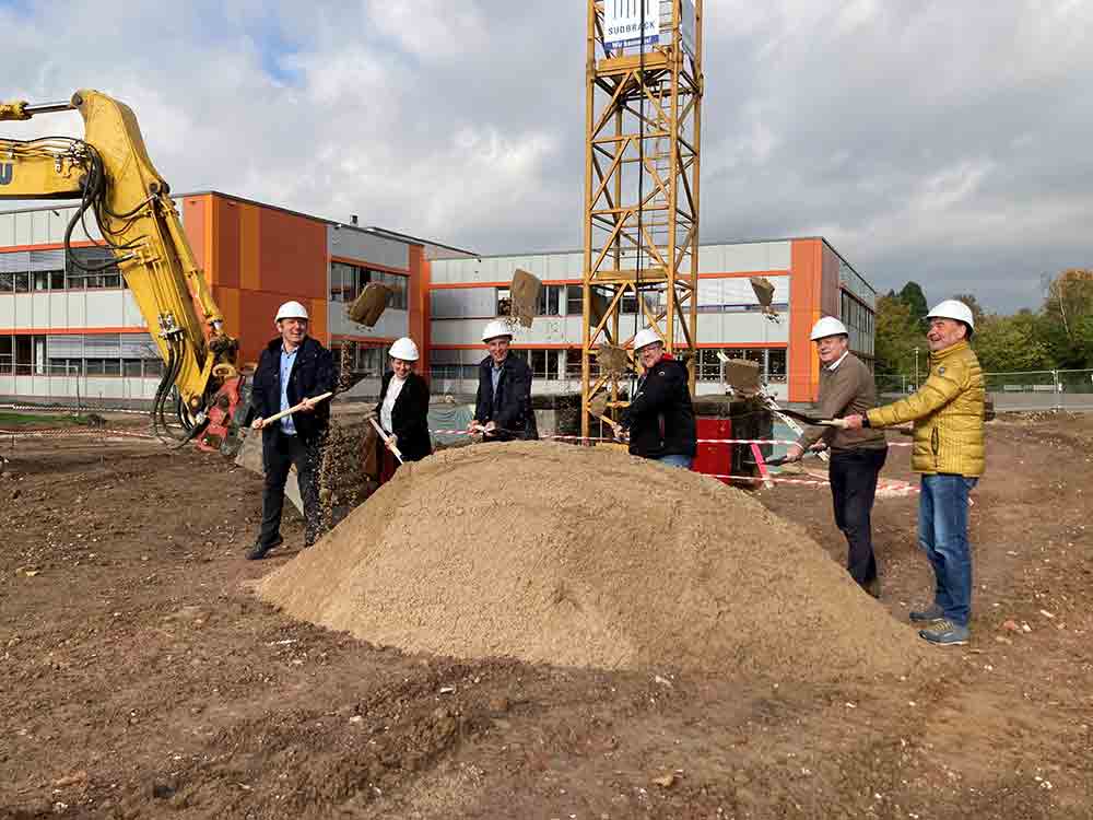 Bad Salzuflen, Spatenstich für Neubau im Schulzentrum Lohfeld
