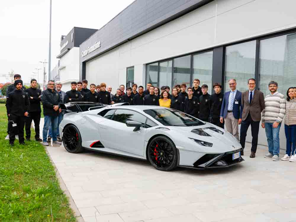 Automobili Lamborghini bestätigt das DESI Projekt in seinem 5. Jahr
