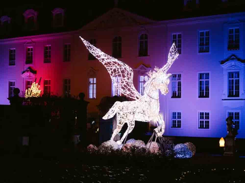 Der stimmungsvolle Lichterpark Lumagica ab 25. November 2022 in Schloss und Park Lichtenwalde bei Chemnitz
