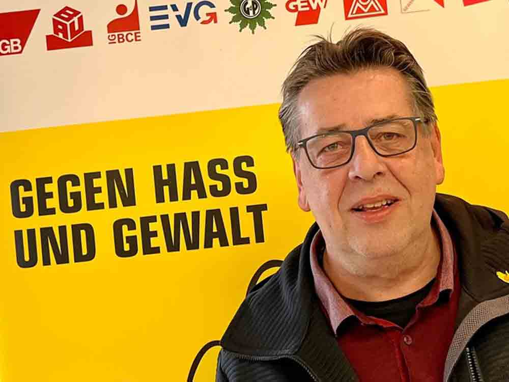 Kumpelverein Gelbe Hand: Dietmar Schäfers von der IG BAU als Vorsitzender bestätigt, digitale Gewalt als Inhalts Fokus
