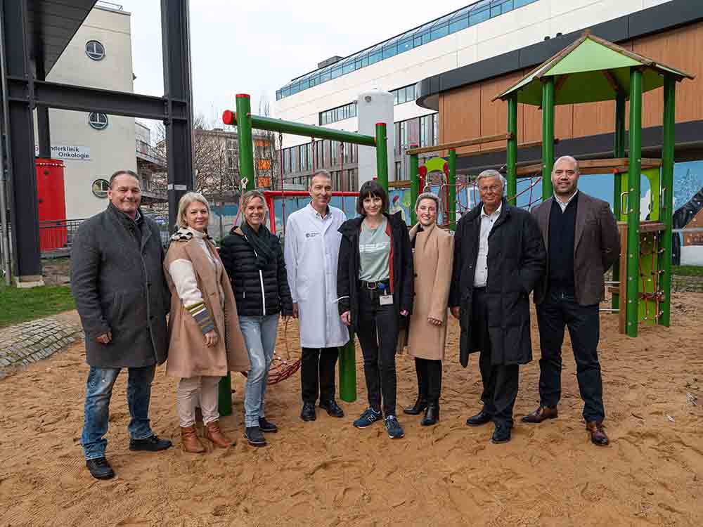 Uniklinik Köln kooperiert mit Sports 360 Stiftung, Familienlotsin zur klinikübergreifenden und fachübergreifenden Betreuung