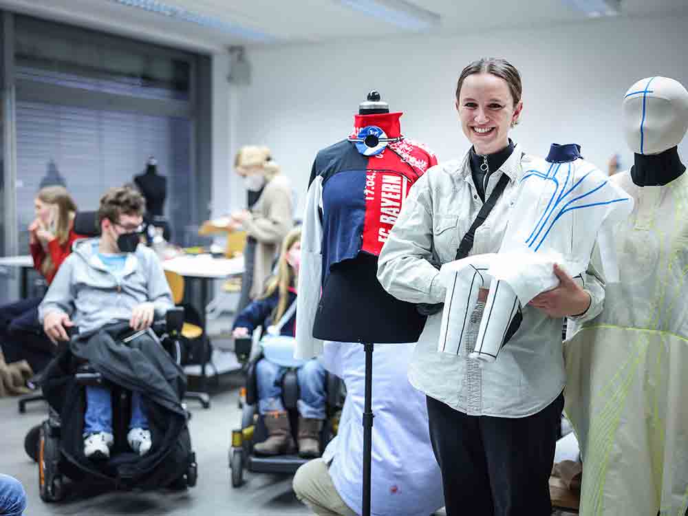 Bielefeld, FH Modestudentin entwirft adaptive Kleidung für Rollstuhlsportler des DSC Arminia