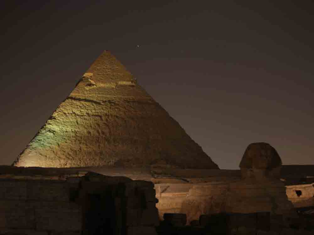 Eine mystische Nacht in der Cheops Pyramide, Silvester 2023