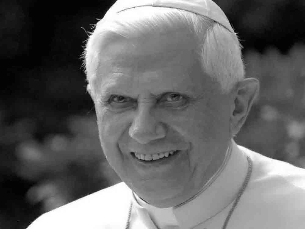 Nachruf für Papst emeritus Benedikt XVI. von Diözesanadministrator Monsignore Dr. Michael Bredeck