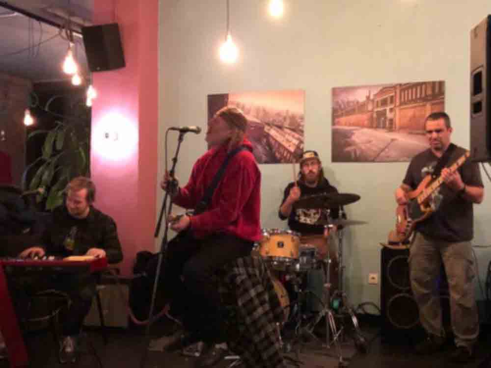 Gütersloh, Blues Musik live, offene Jam Session bei Bar Fly, Feierabend Blues im Weberei Bistro, 12. Januar 2023