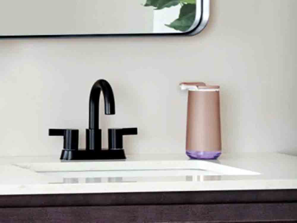 Simplehuman Schaum Sensorspender bieten die luxuriöseste Art sich die Hände zu waschen