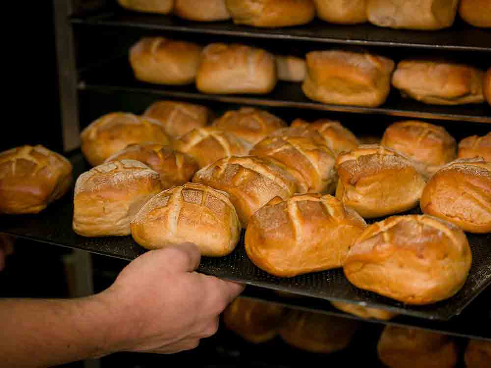 Fachverkäuferin am Bäckereitresen hat 270 Euro mehr im Portemonnaie In Bäckereien wird mehr verdient, 1.480 Beschäftigte im Kreis Gütersloh