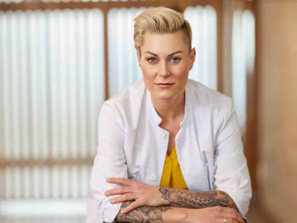 »Doc Caro« ab sofort exklusiv bei Vox im Einsatz, Deutschlands bekannteste Notärztin Dr. Carola Holzner wechselt zu RTL Deutschland