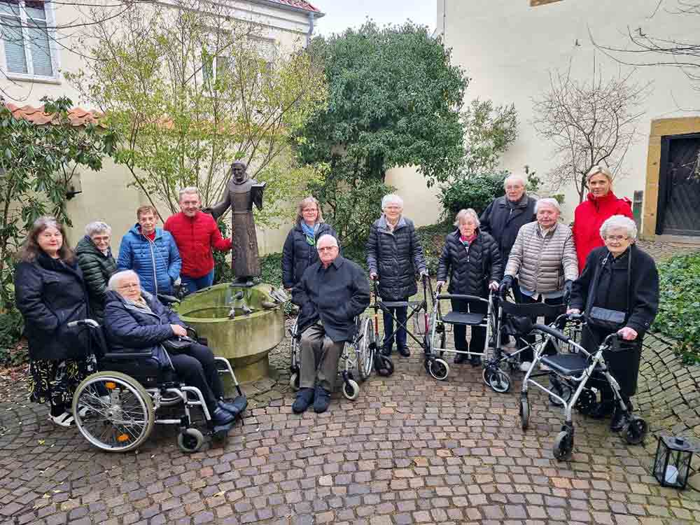 Gütersloh, Caritas Tagespflege Wiedenbrück begibt sich auf die Spuren des franziskanischen Klosterlebens