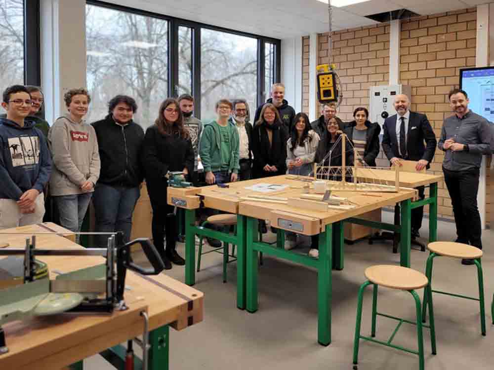 4 neue Fachräume in der Anne Frank Gesamtschule, Stadt Gütersloh investiert 1 Million Euro