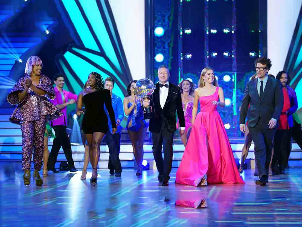 Erfolgreich die Tanzfläche eröffnet, »Let’s Dance« ist mit der Kennenlernshow die Nummer 1 des Tages und begeistert 3,97 Millionen Zuschauer