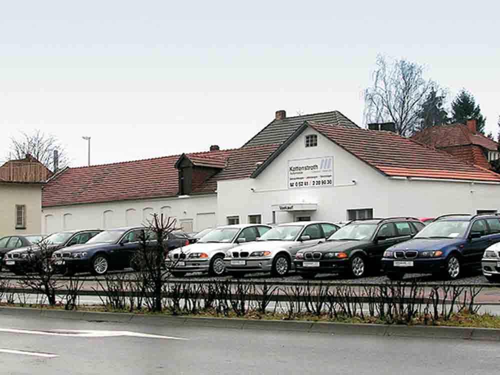 Gütersloh, neues Kattenstroth Gebrauchtwagenzentrum, Februar 2005