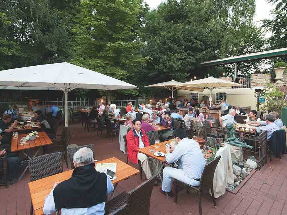 Gütersloh genießt, 1. bis 3. Juli 2005, 7. Gastronomen in den Dalke Auen mit kulinarischen Genüssen der Extraklasse