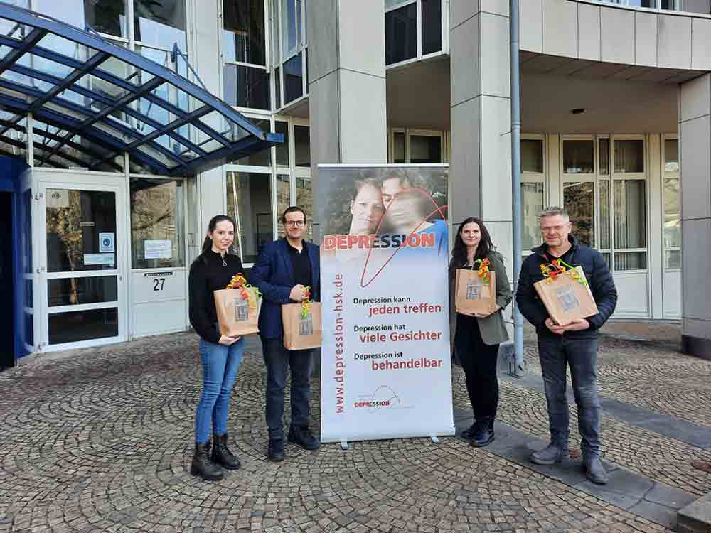Papas Seele hat Schnupfen, Bündnis gegen Depression spendet an regionale Büchereien, Hochsauerlandkreis