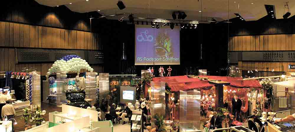 Messe in der Stadthalle Gütersloh, Gütsel Live 2001, Nachbericht