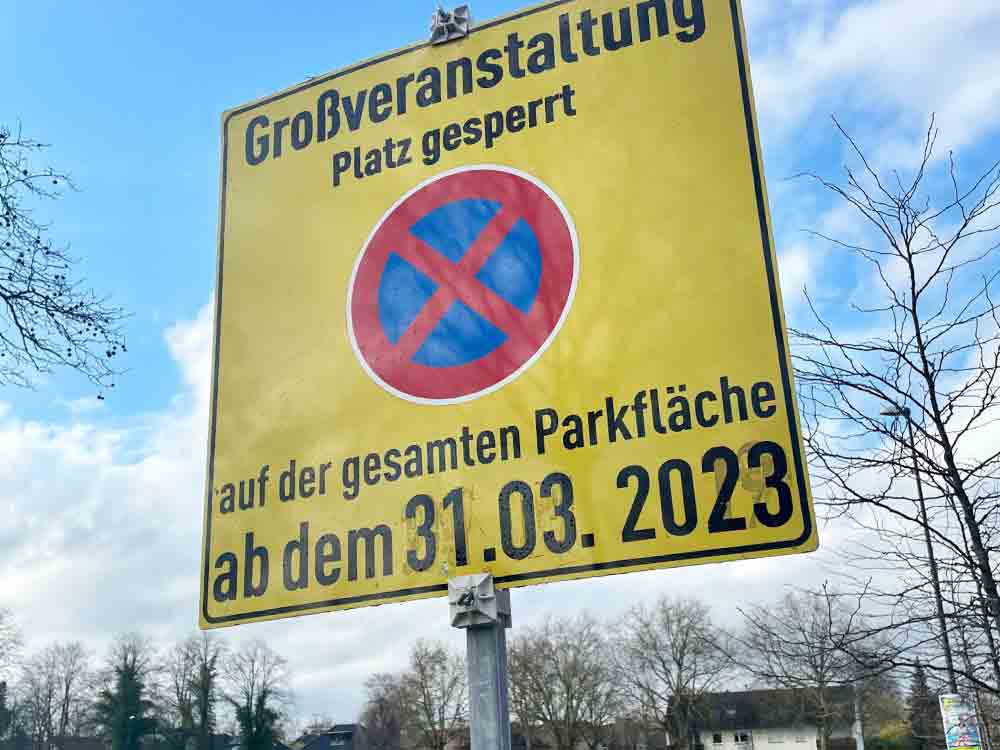 Gütersloh, Marktplatz wegen Gastspiels von Zirkus Knie gesperrt, 31. März bis 11. April 2023