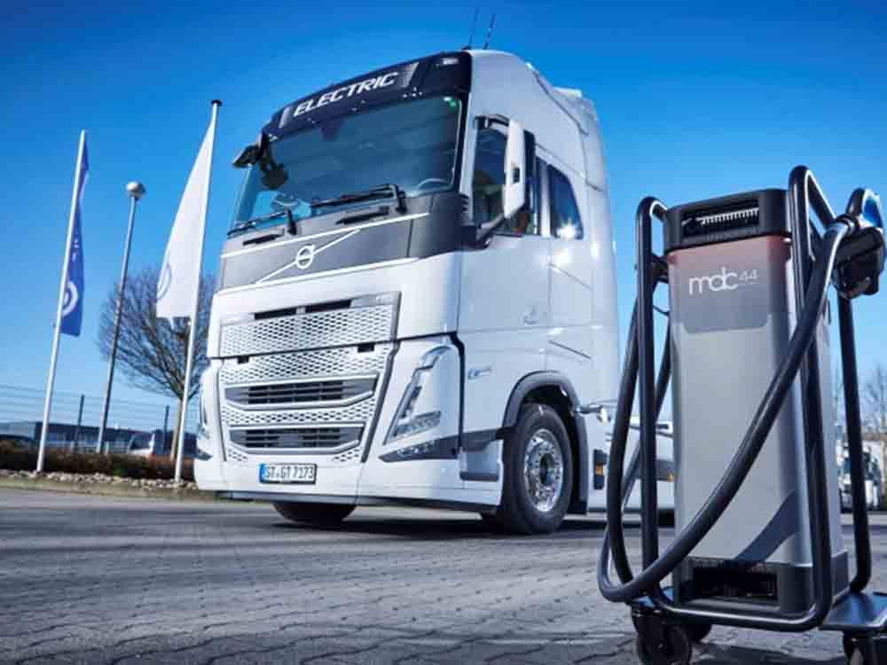 Volvo Trucks hat mehr als 4.300 Elektro Lkws an Kunden weltweit verkauft