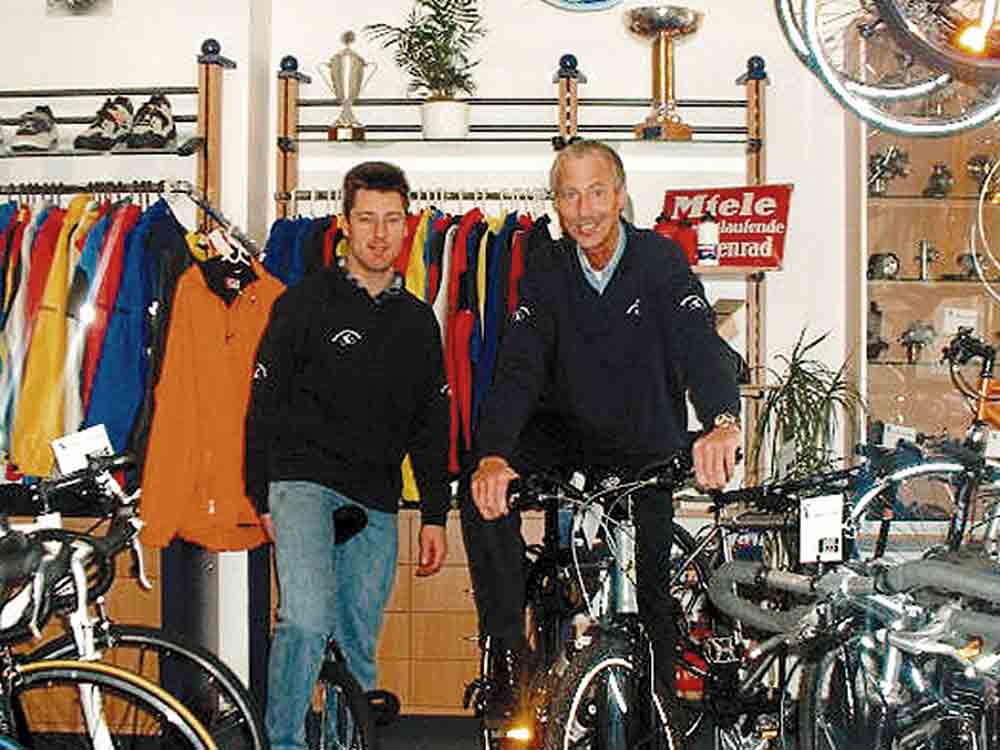Anzeige: Gütersloh, 20 Jahre Radsport Schiffner, 2002