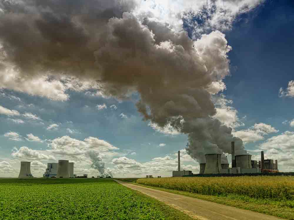 Neue Analyse von Deutscher Umwelthilfe und »Ausgestrahlt« belegt: Streckbetrieb der Atomkraftwerke war energiepolitischer Irrweg