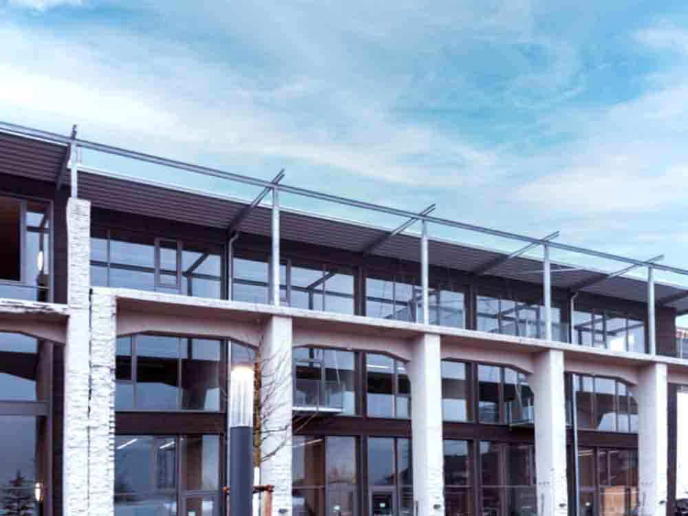 Mehr Raum für die Wegbereiter von heute und morgen: Factory Campus Düsseldorf eröffnet Arkadengebäude