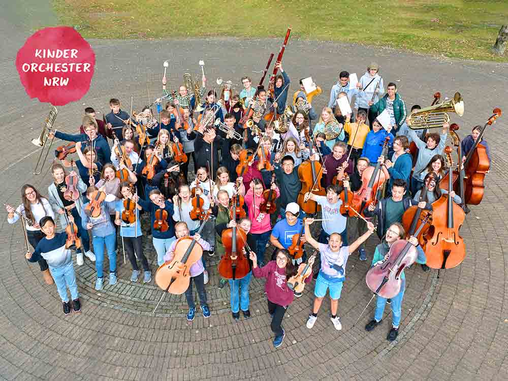 An Muttertag 2023 zum »Götterfunken« ins Stadttheater Lippstadt, ein Familienkonzert mit dem Kinderorchester des Landes NRW