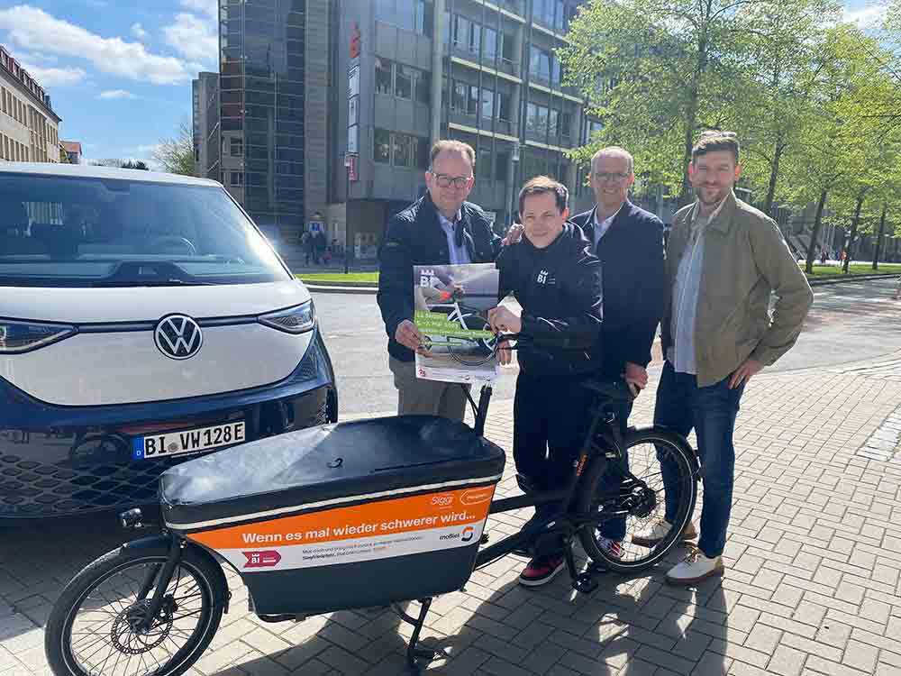 Innovative Mobilität bei »La Strada«, Bielefelder Mobilitäts Salon bietet 3 Tage Programm in der Altstadt: 5. bis 7. Mai 2023